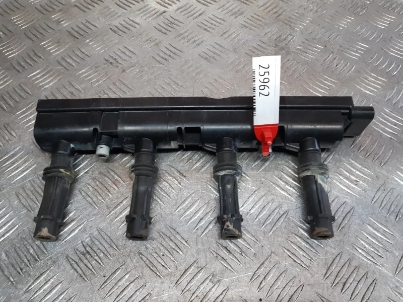 Катушка зажигания Opel Corsa D