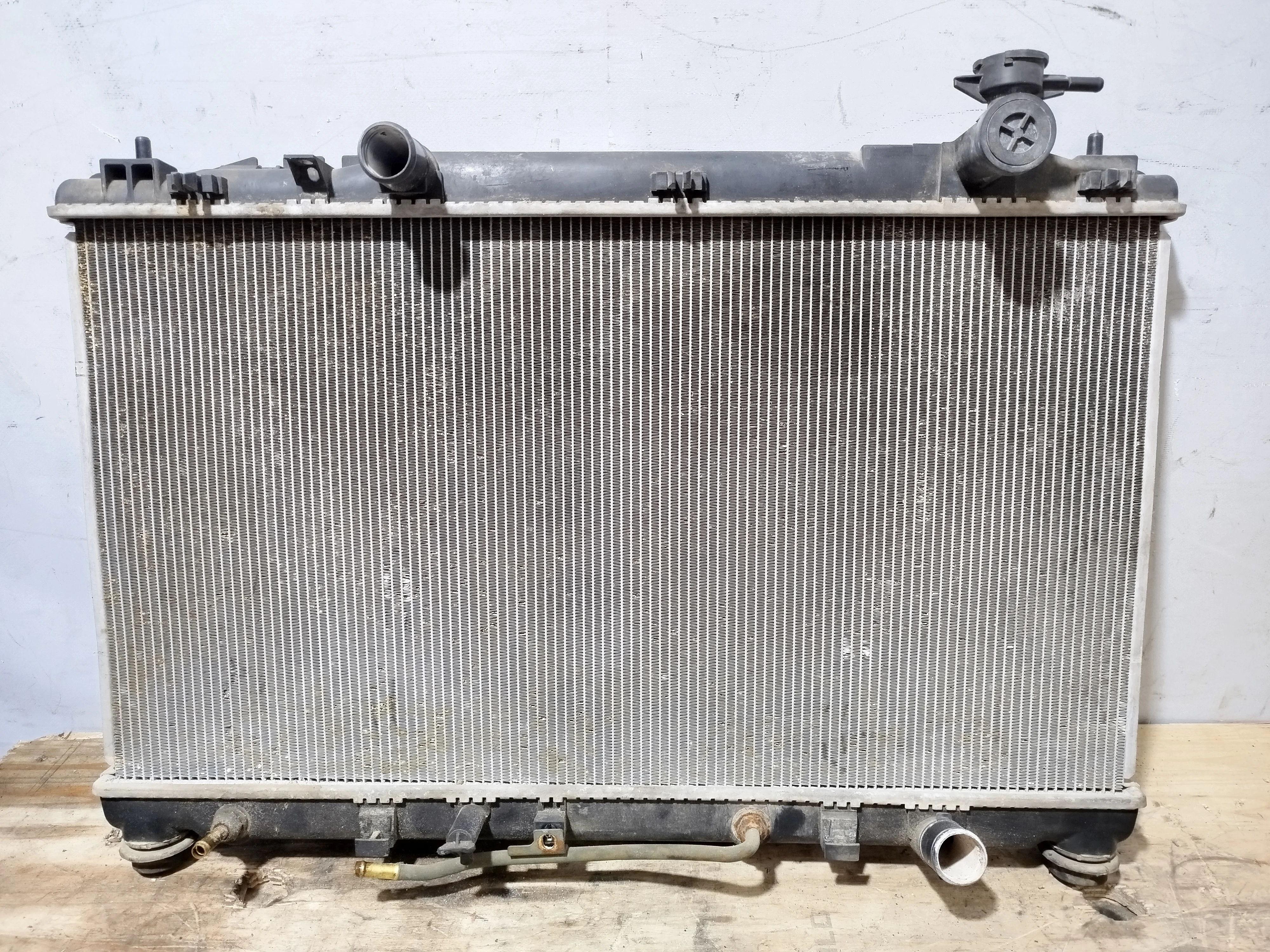 РАДИАТОР ДВИГАТЕЛЯ TOYOTA DAIHATSU 1AR-FE 2AZ-FE ALTIS CAMRY VENZA ACV40 ACV40N ACV45 ACV45N AGV10 AGV15 АТМ БЕЗ ДИФФУЗОРА 1640028630 DY031ZZ