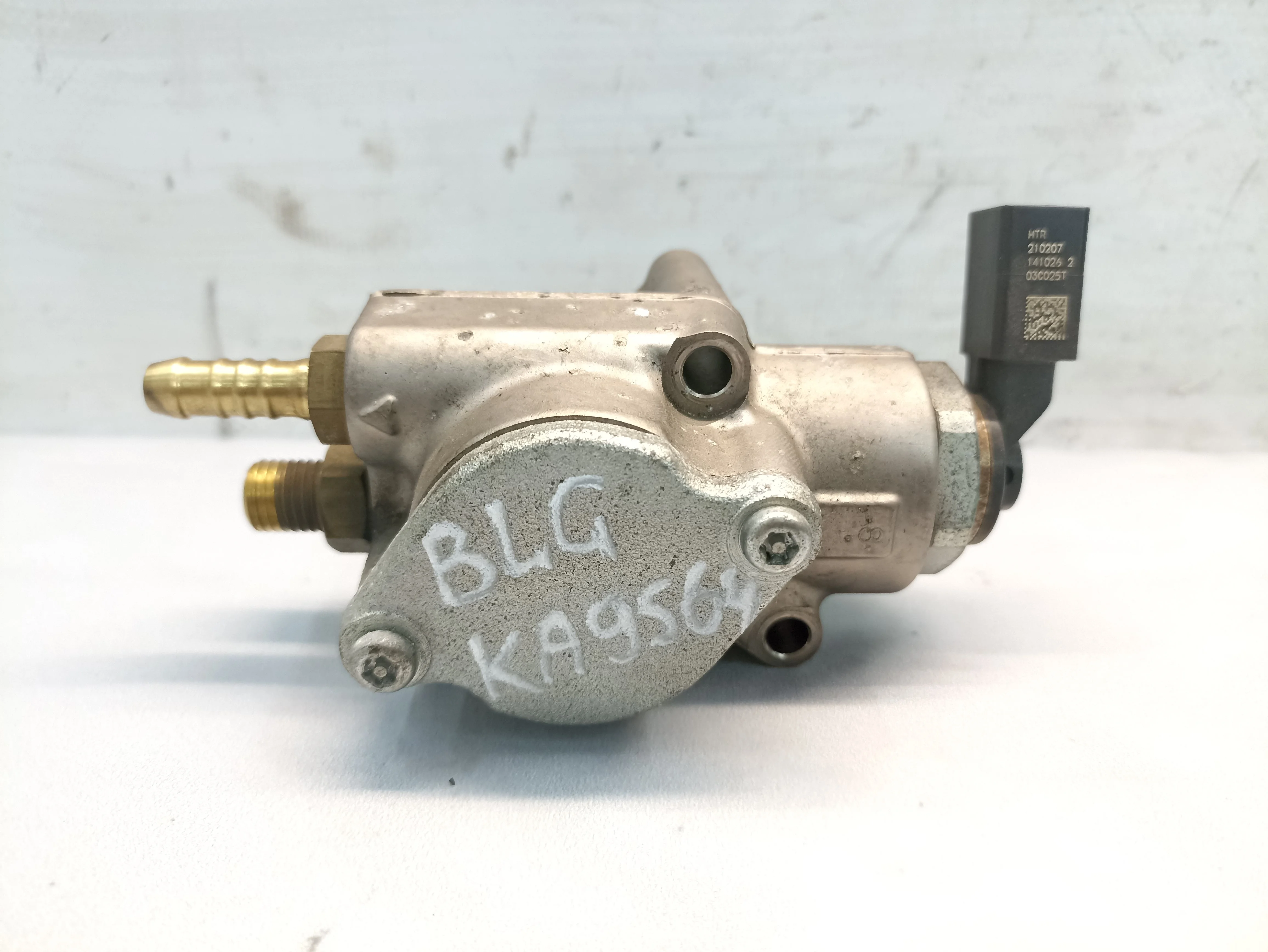 ТНВД VOLKSWAGEN BLG BMY BWK CAVA CAVB CAVD CTHA CTHD GOLF GOLF PLUS JETTA TIGUAN TOURAN 1K1 1K2 1K5 1T1 1T2 5M1 5N1 5N2 MK5 03C127025T KA9564Z