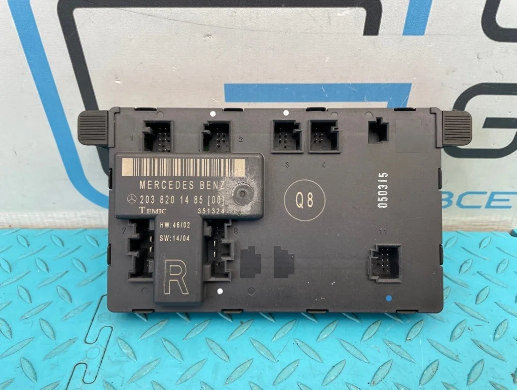 Блок двери Mercedes-Benz C-Class 2005 A2038201485 W203 271.948 1.8, передний правый