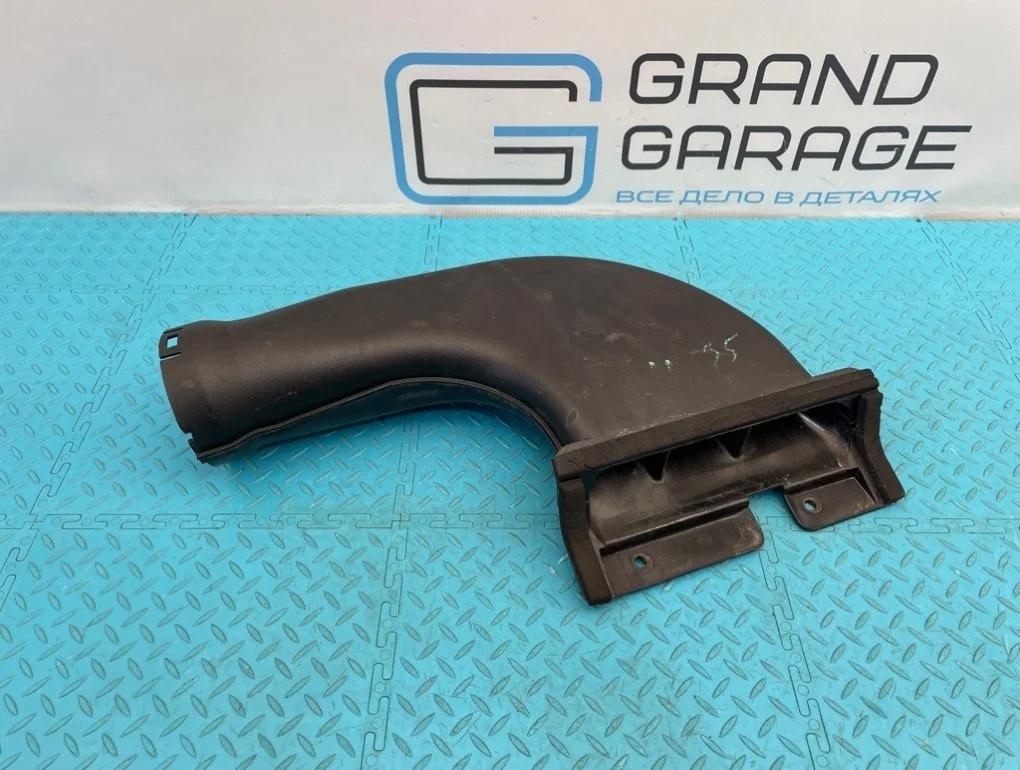 Воздуховод Mitsubishi Pajero 2004 MR431309 V73W 6G72 3.0