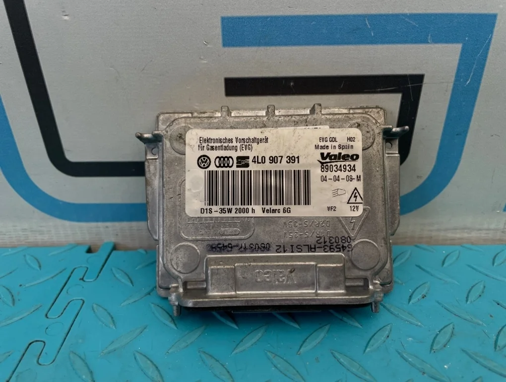 Блок розжига ксенона Audi Q7 2009 4L0907391 4LB BAR 4.2