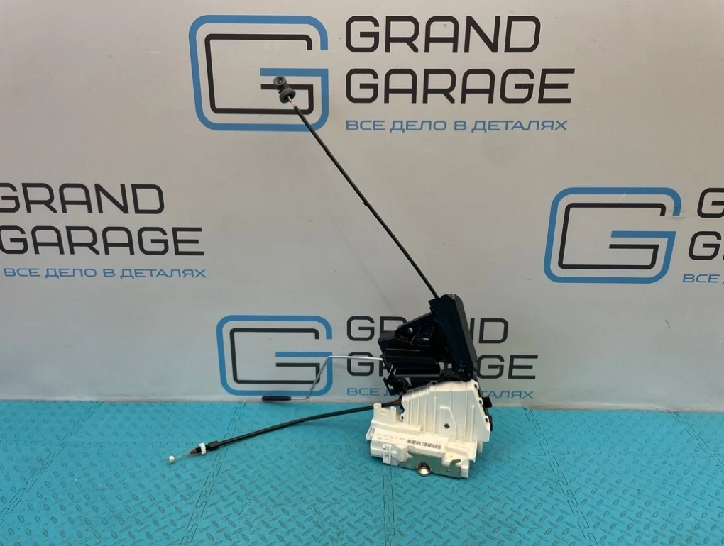 Замок двери Mercedes-Benz Gl-Class 2011 A1647202035 X164 642.820 3.0, передний правый