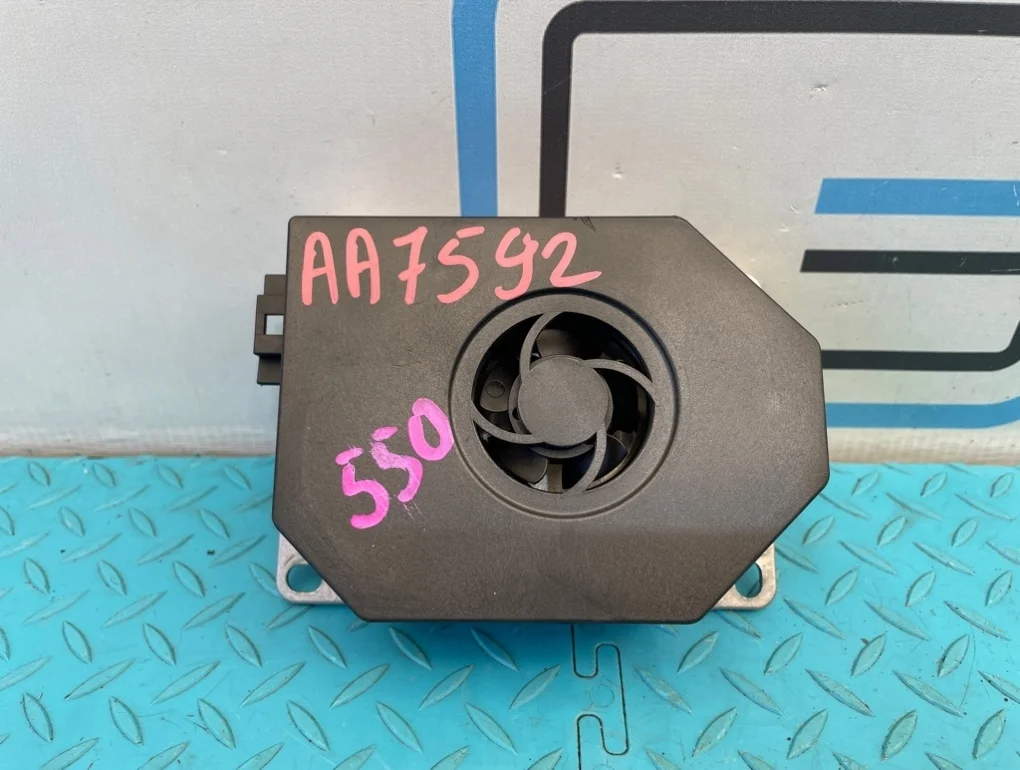 Усилитель звука Mercedes-Benz Gl-Class 2011 A2118705189 X164 642.820 3.0