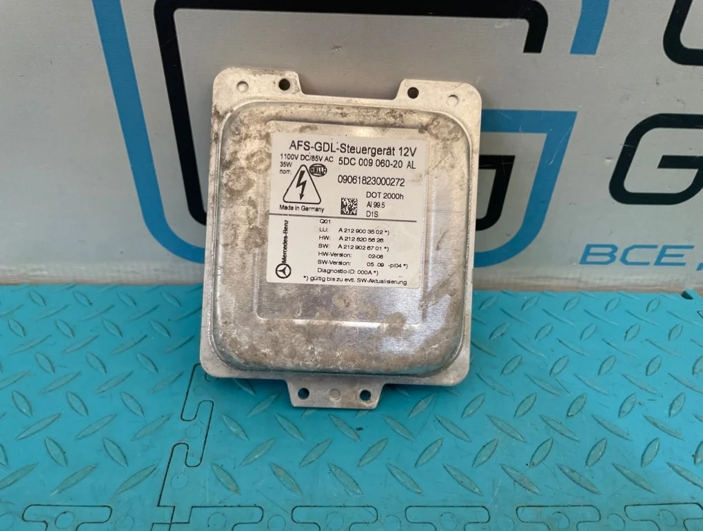 Блок розжига ксенона Mercedes-Benz Ml-Class 2008 A1648208185 W164 642.940 3.0, правый