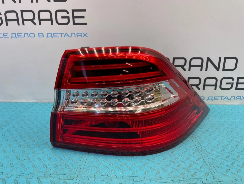 Фонарь Mercedes-Benz Ml-Class 2012 A1669063201 W166 642.826 3.0, правый