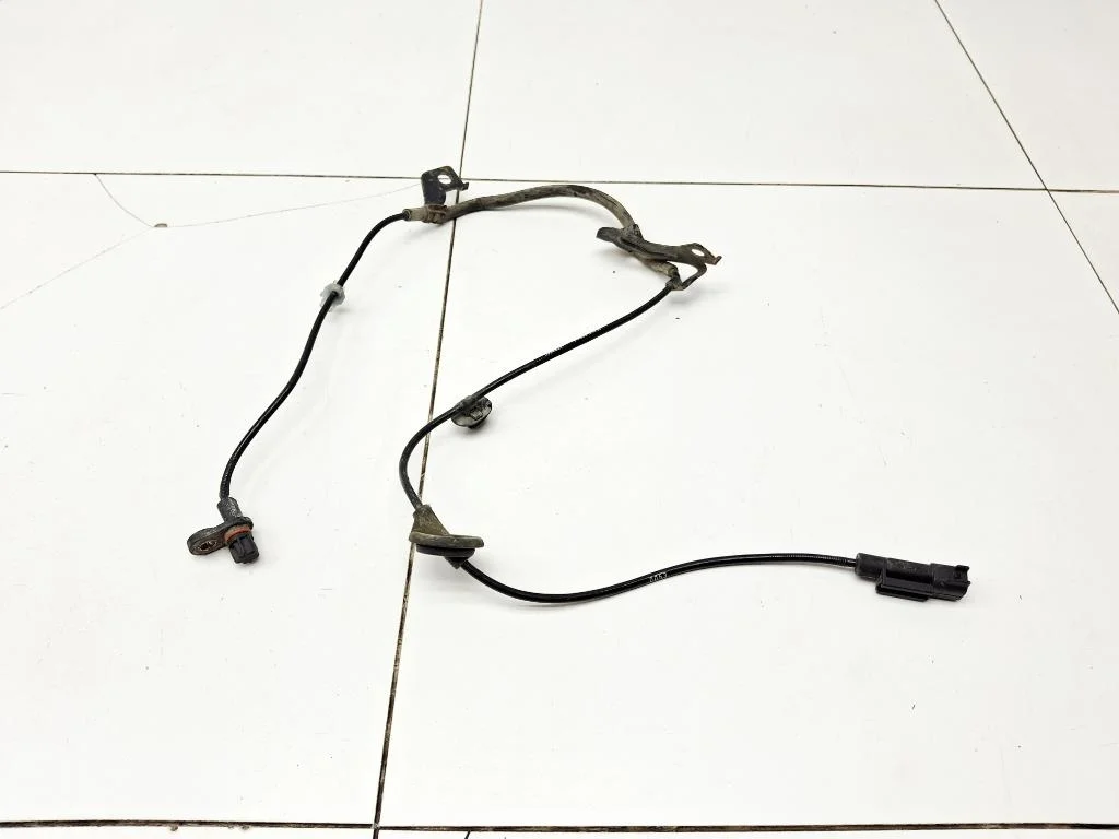 Датчик abs задний правый Mitsubishi Lancer 10 2008 CY