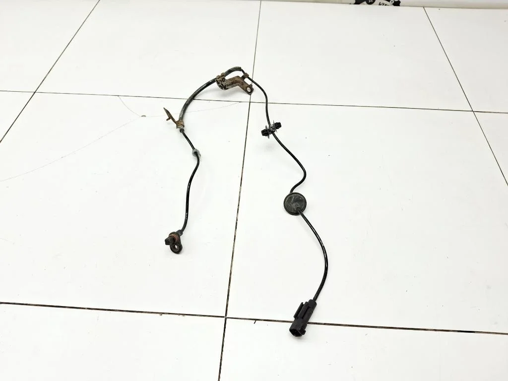 Датчик abs задний левый Mitsubishi Lancer 10 2008 CY