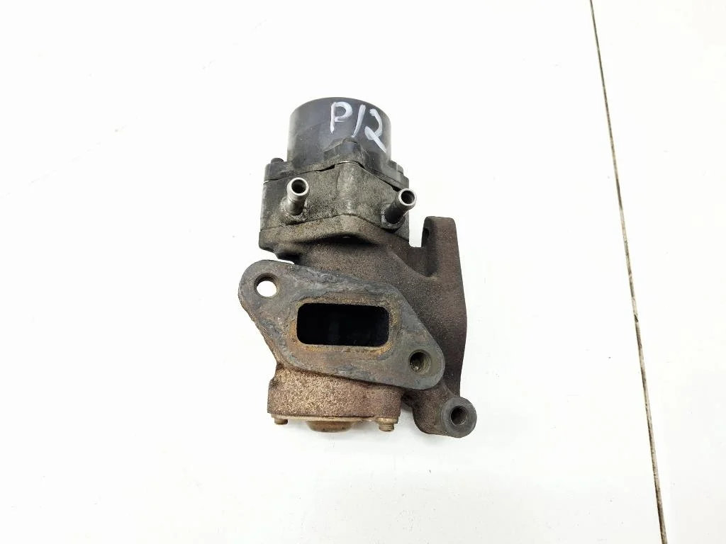 Клапан рециркуляции выхлопных газов Nissan Primera (P12)