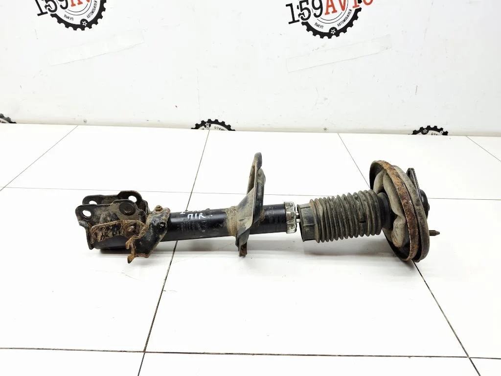 Амортизатор передний правый Mitsubishi Lancer 10 2008 CY