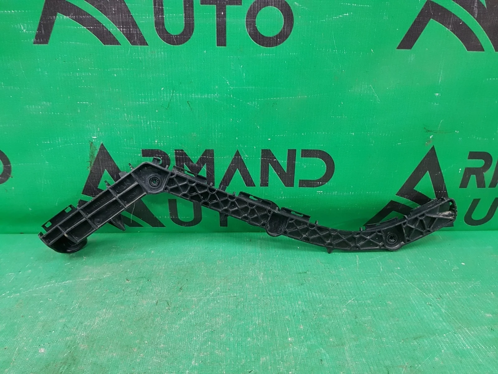 Кронштейн бампера TOYOTA LAND CRUISER PRADO 2009 150