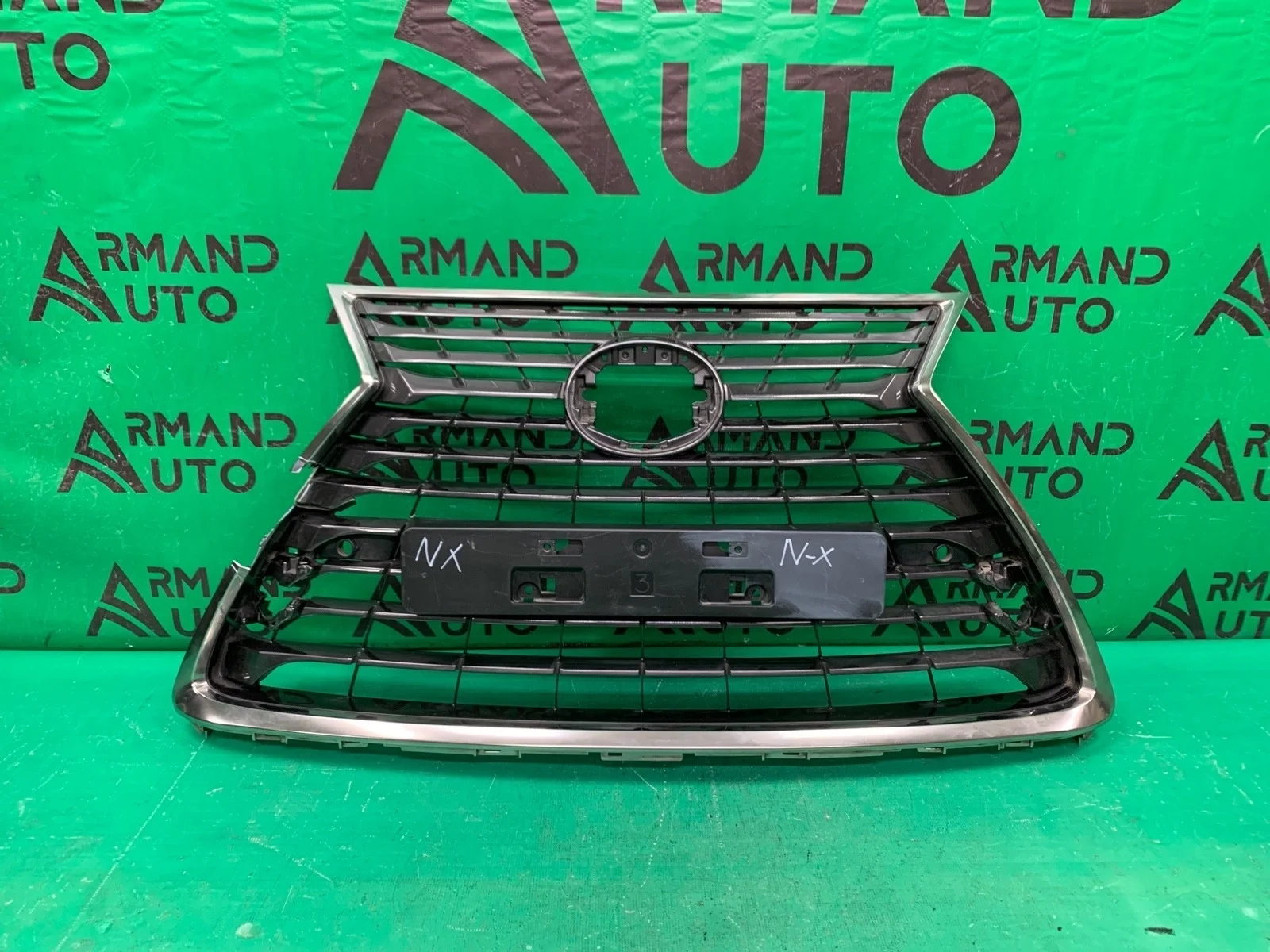 Решетка радиатора LEXUS NX 2017-2021