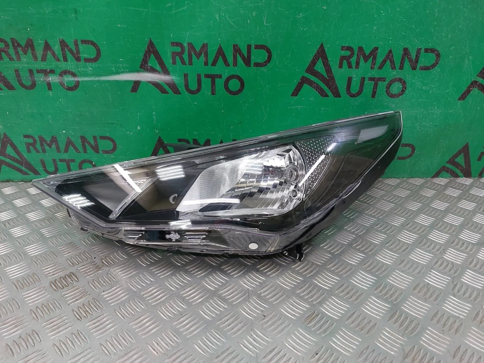 Фара Hyundai Solaris 2020-нв