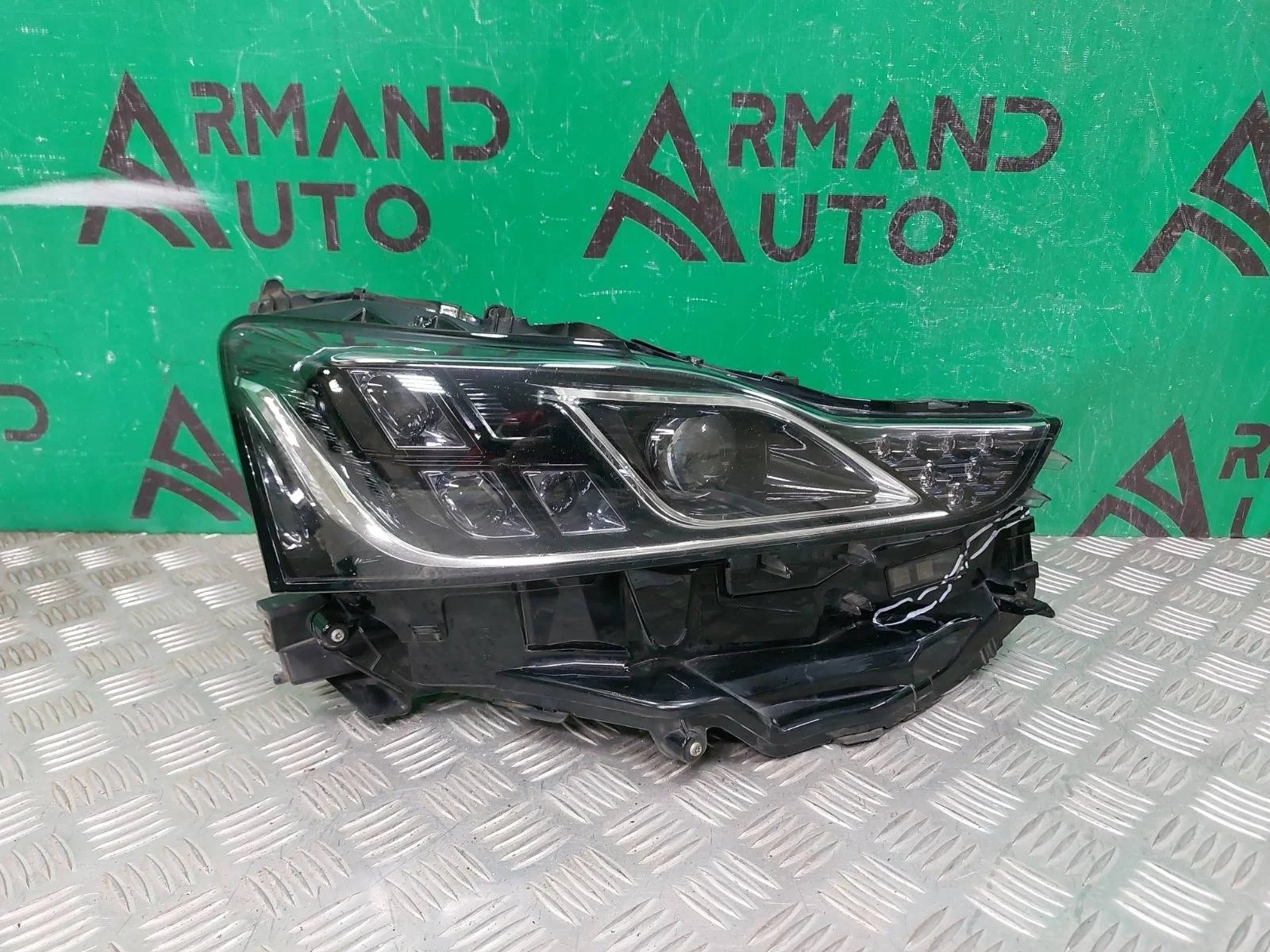 Фара Lexus IS 2016-нв 3