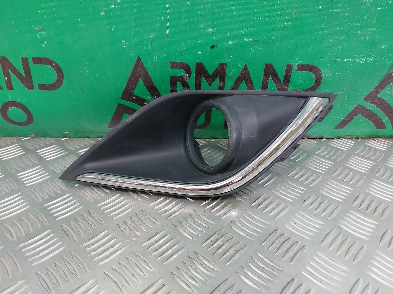 Окантовка птф Mitsubishi Outlander 2015-2018 3