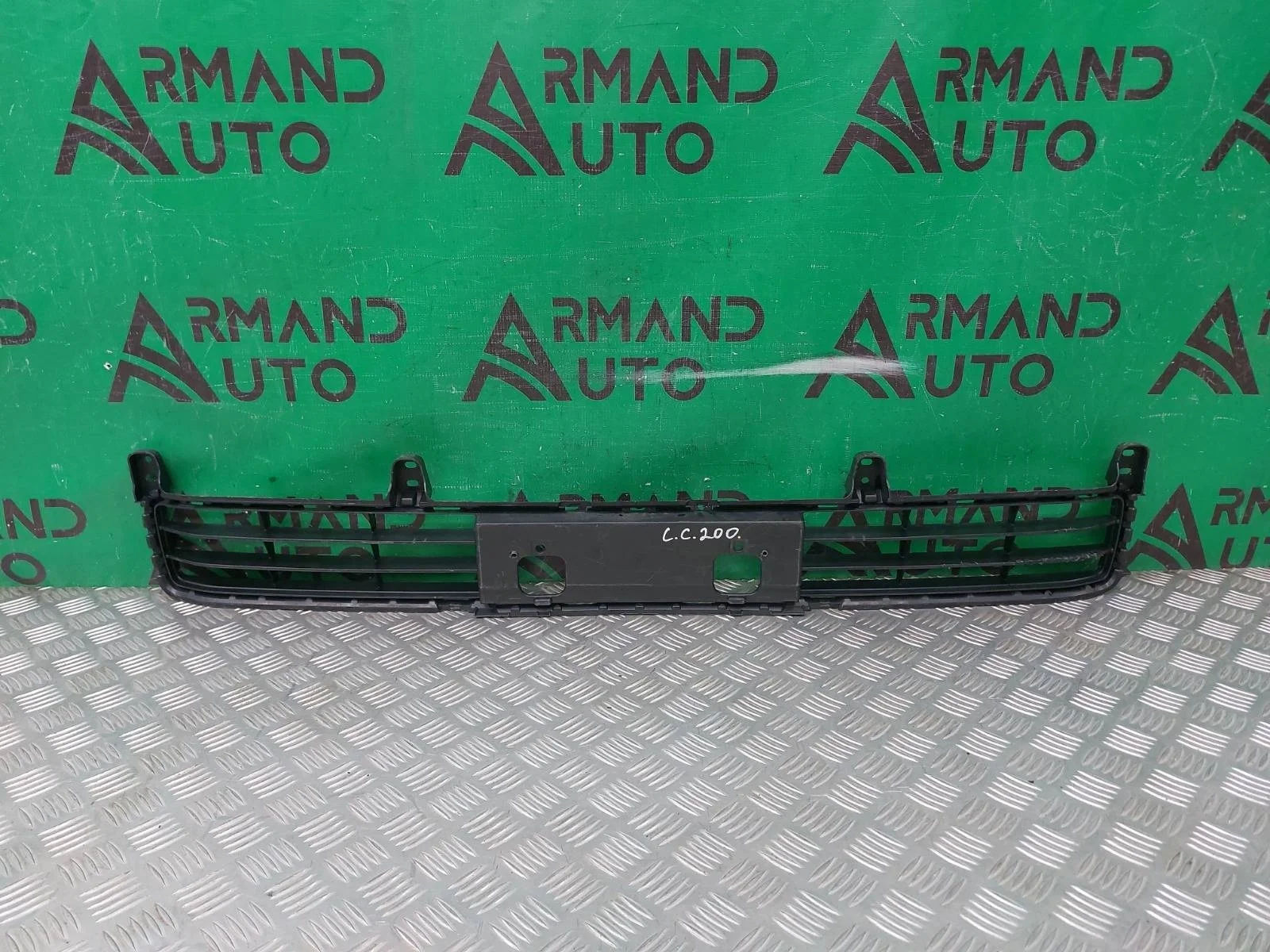 Решетка бампера Toyota Land Cruiser 2012-2015 200