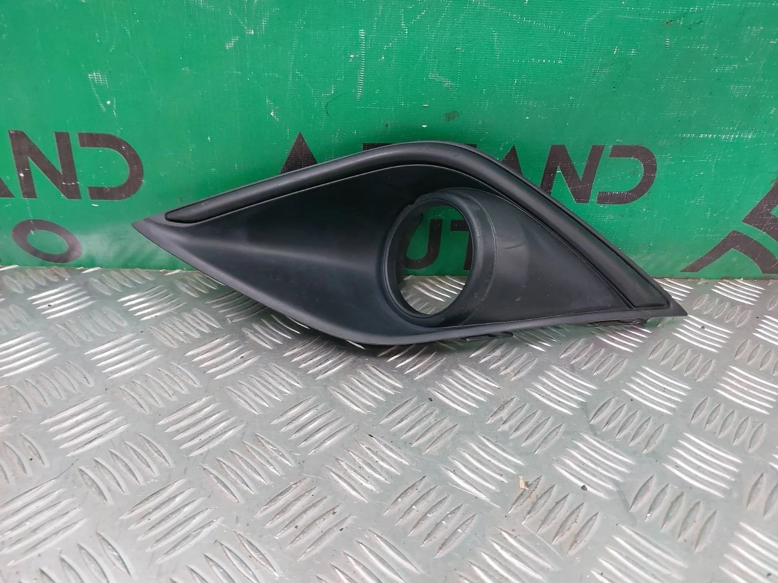 Окантовка птф Mitsubishi Outlander 2018-нв 3