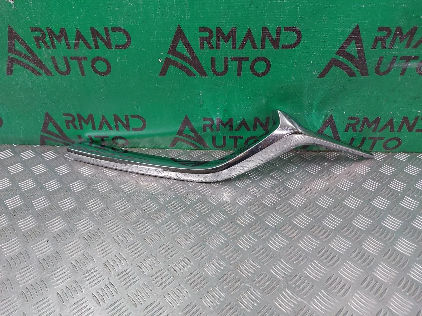 Накладка решетки радиатора Mazda CX-5 2017-нв