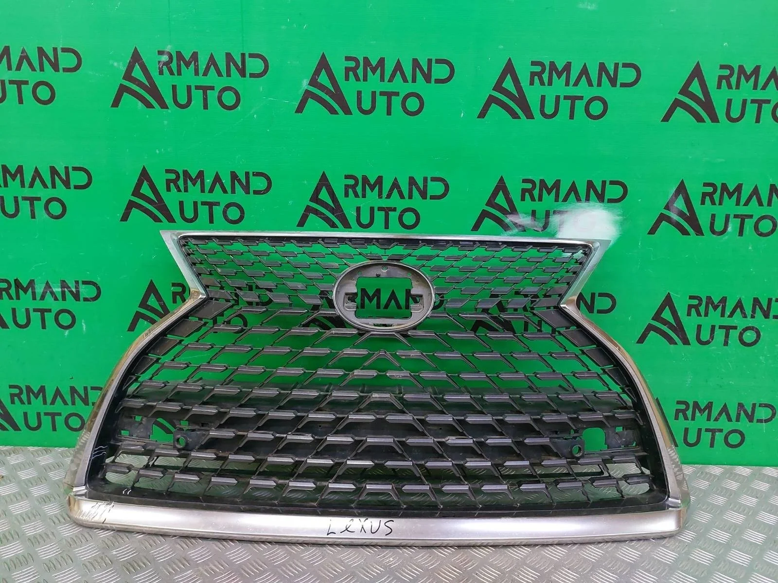 Решетка радиатора Lexus RX 2019-нв 4
