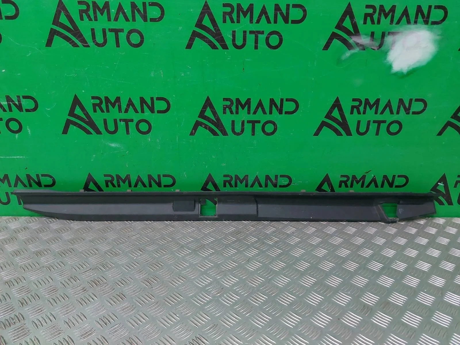 Накладка бампера Toyota Land Cruiser Prado 2009-нв 150