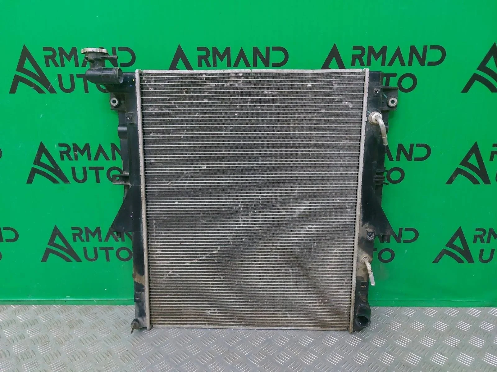 Радиатор двигателя (двс) Mitsubishi Pajero Sport 2015-нв 3