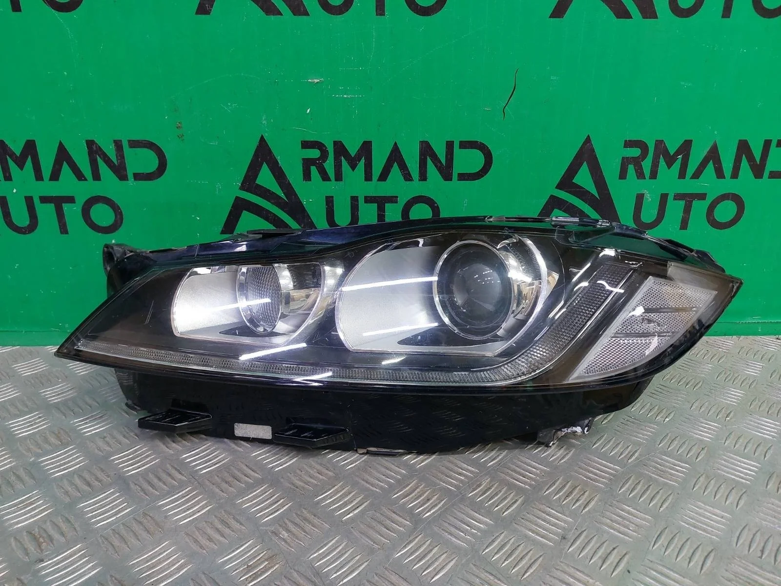 Фара Jaguar F-Pace 2016-нв