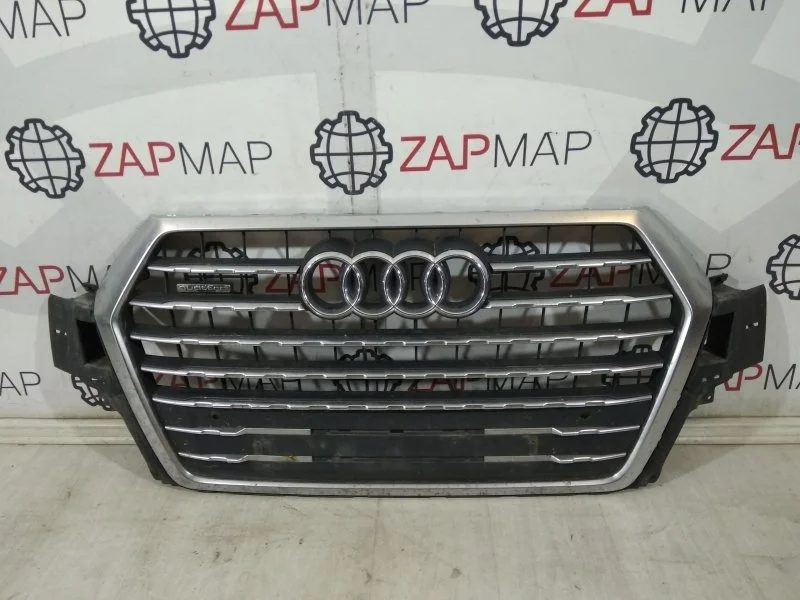Решетка радиатора Audi Q7 4M
