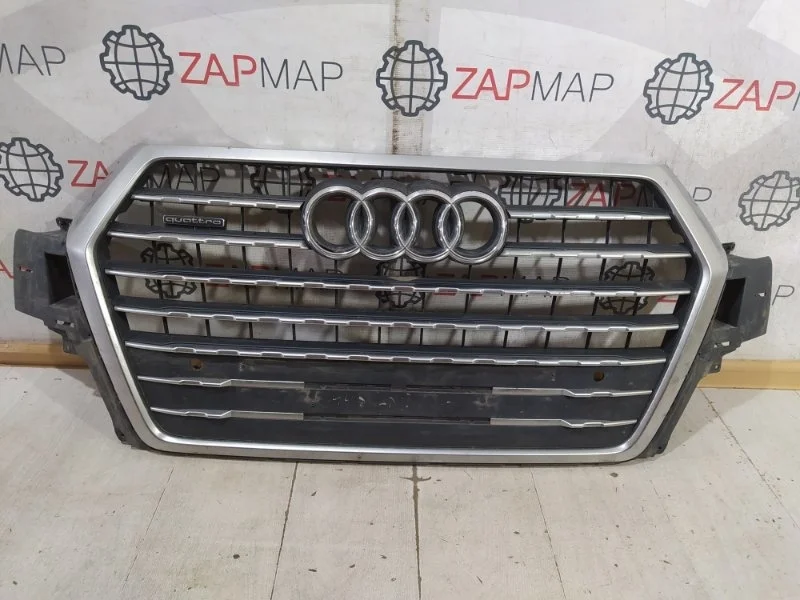 Решетка радиатора передняя Audi Q7 4M 2015-НВ