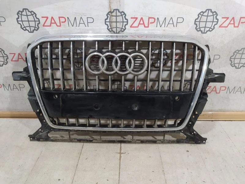 Решетка радиатора передняя Audi Q5 8R 2008-2018