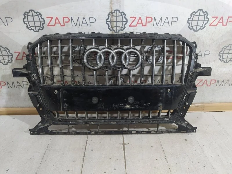 Решетка радиатора передняя Audi Q5 8R 2008-2018