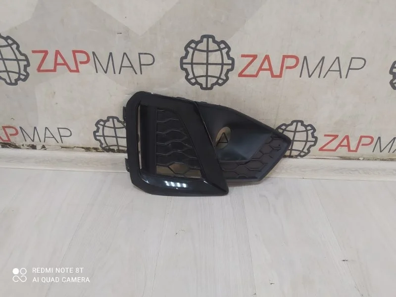 Накладка птф передняя правая Audi A4 B9 2016-нв