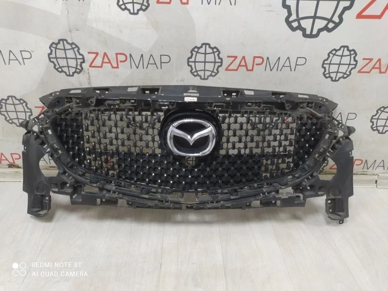 Решетка радиатора передняя Mazda 6 GJ 2018-2020
