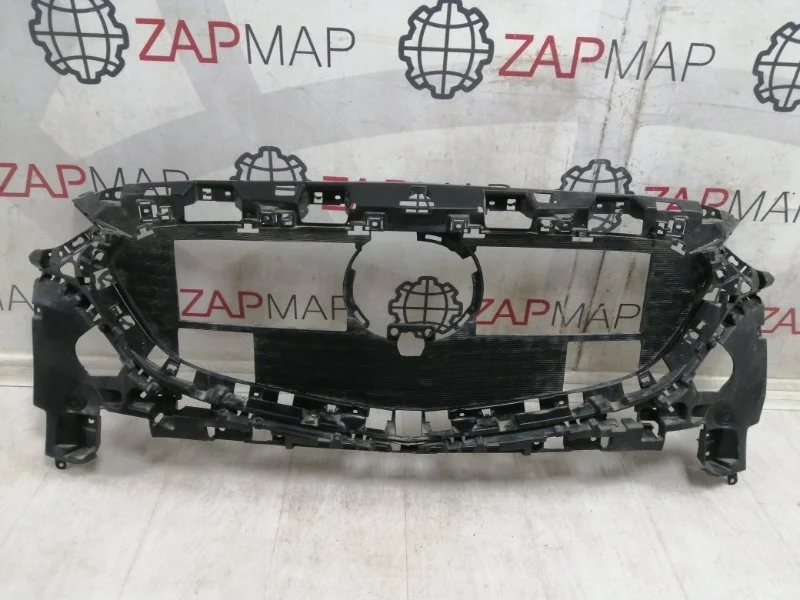 Решетка радиатора передняя Mazda 6 GJ 2012-2019