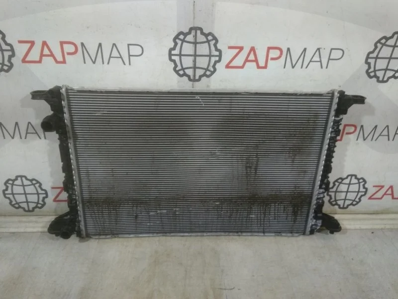 Радиатор охлаждения Audi A4 B9 2015