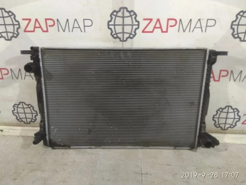 Радиатор ДВС Audi A4 B9 2015