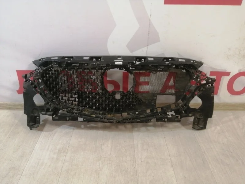 Решетка радиатора передняя Mazda 6 GJ 2018-2020