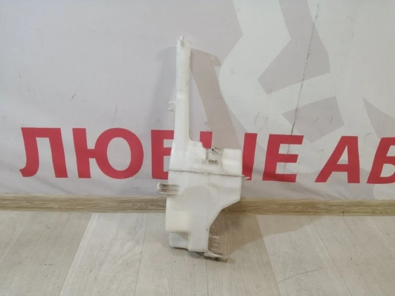 Бачок омывателя kia Sorento XM 2009-нв