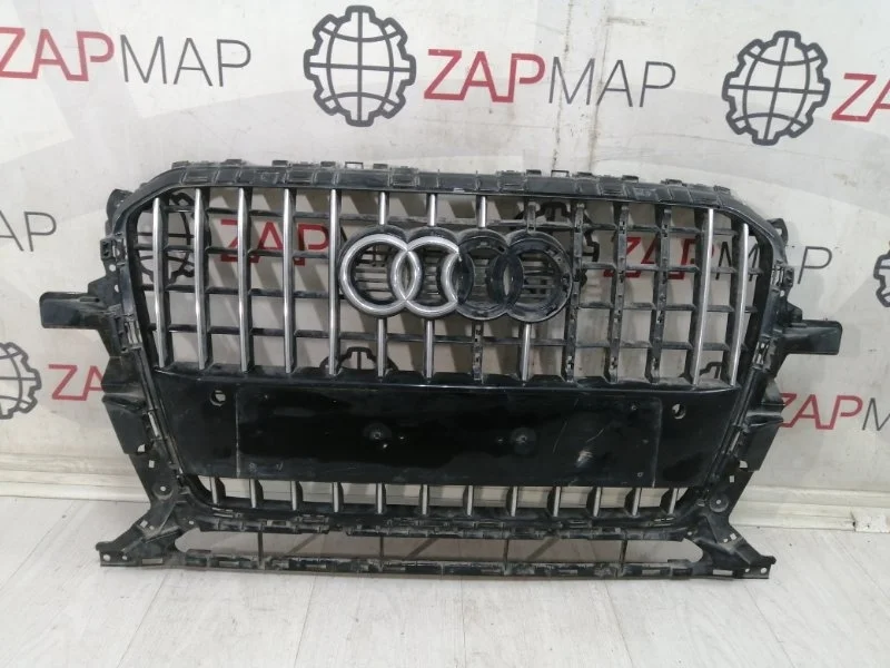 Решетка радиатора Audi Q5 8R 2008-2018