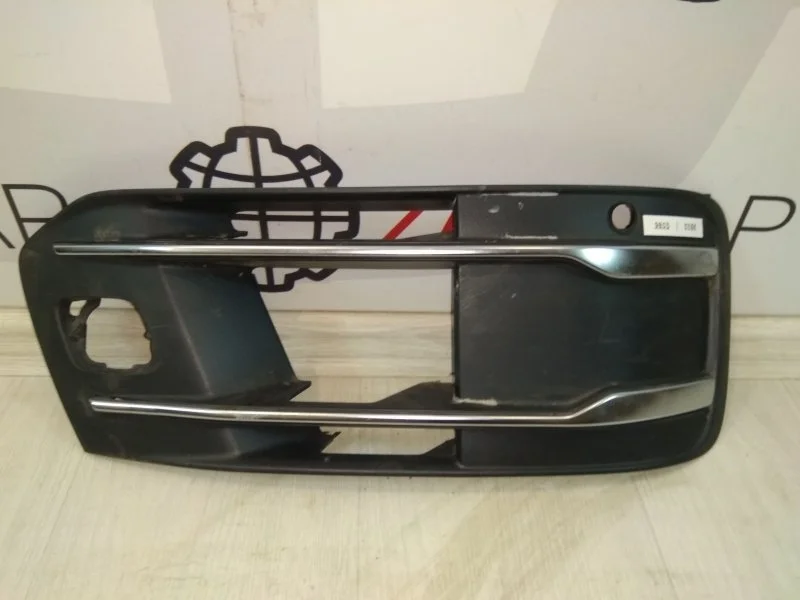 Накладка птф передняя правая Audi Q7 4M 2015-НВ