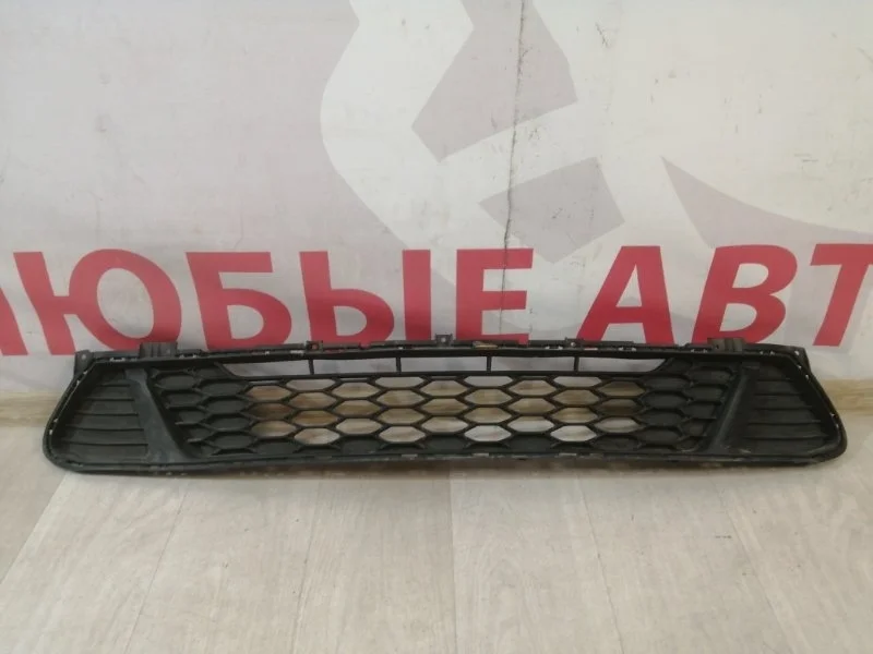 Решетка бампера задняя KIA Ceed 3 CD 2018-2021