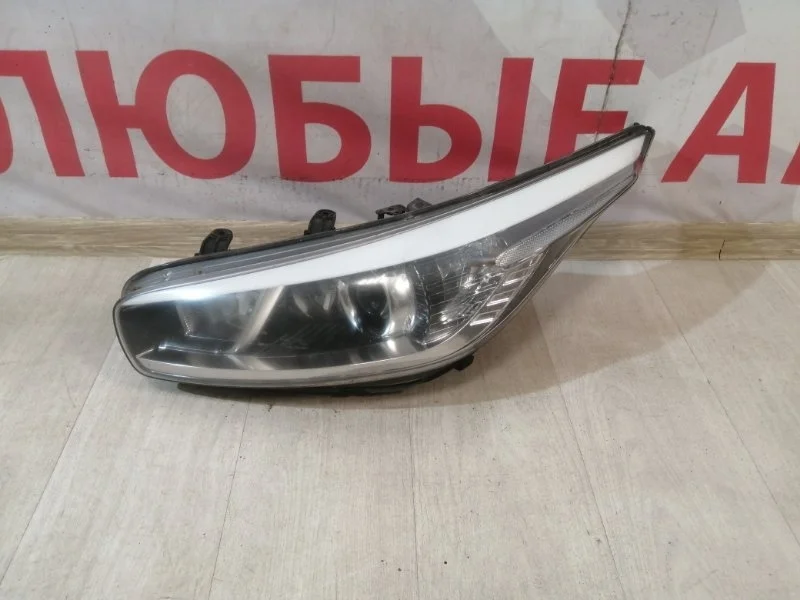 Фара передняя левая kia Ceed JD 2012-2016