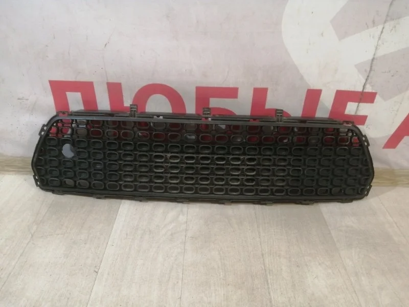 Решетка бампера передняя kia Soul 2 PS 2014-2019