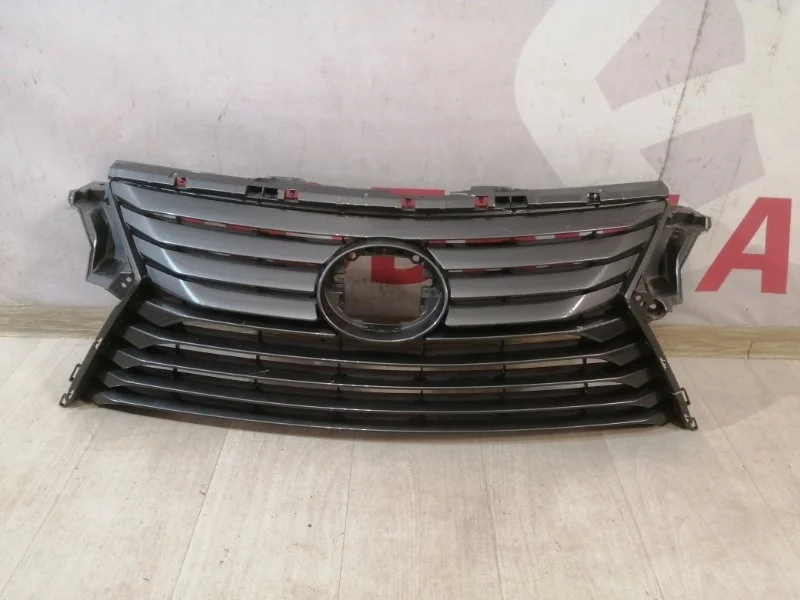 Решетка радиатора передняя Lexus RX 4 350