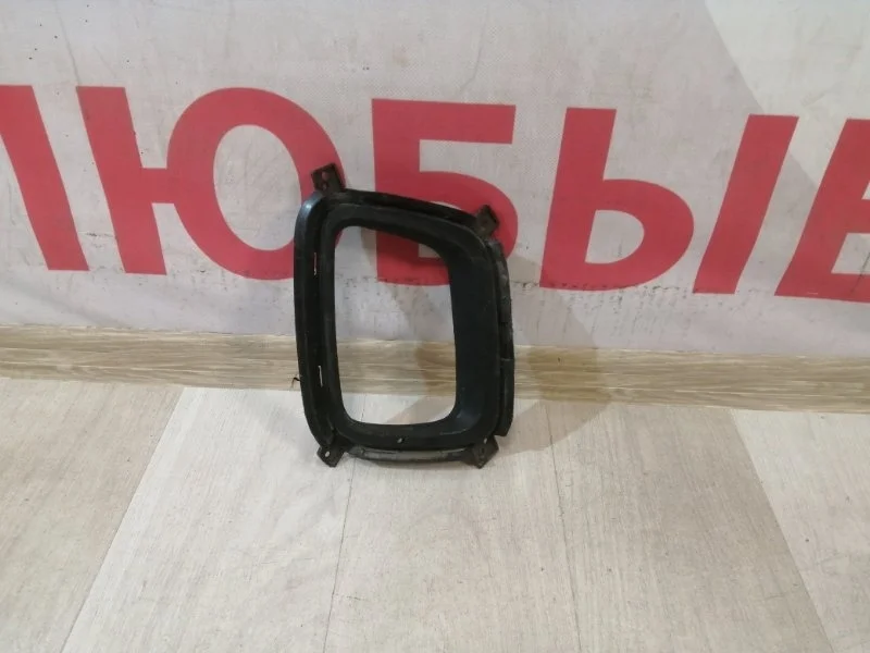 Накладка птф передняя правая kia Sorento 2 XM 2012