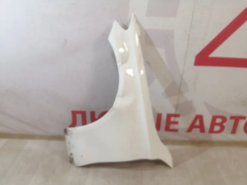 Крыло переднее левое Mercedes C-Class W205