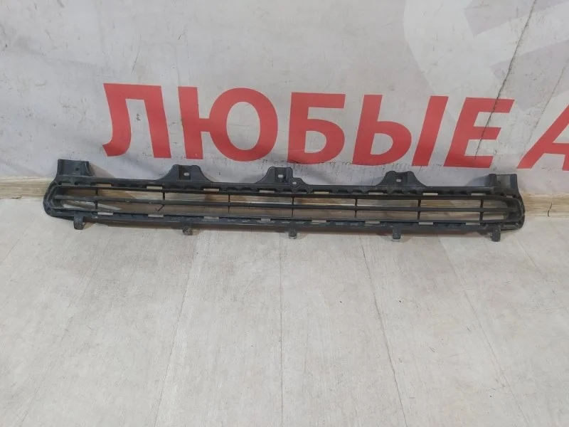 Решетка бампера передняя Toyota Land cruiser 150