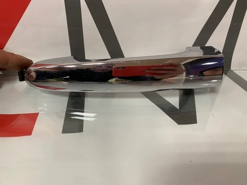 Ручка двери передняя правая KIA Sorento XM 2012-нв