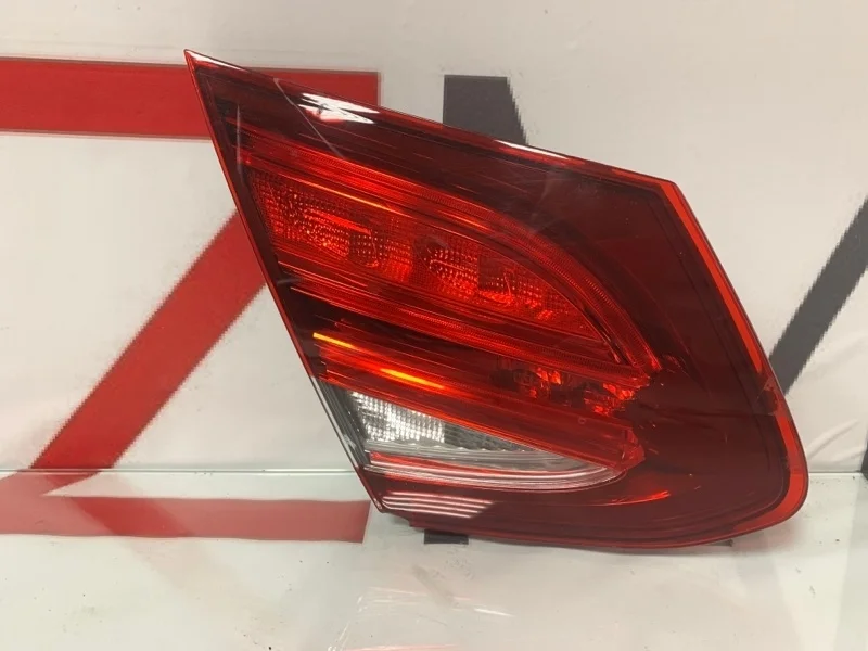 Фонарь задний левый Mercedes-Benz C-Class W205