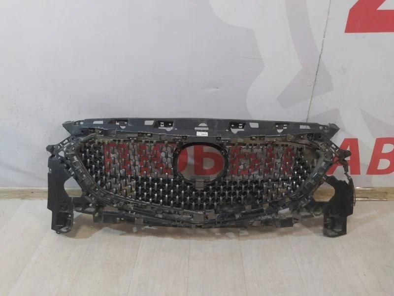 Решетка радиатора Mazda 6 GJ 2012-2019