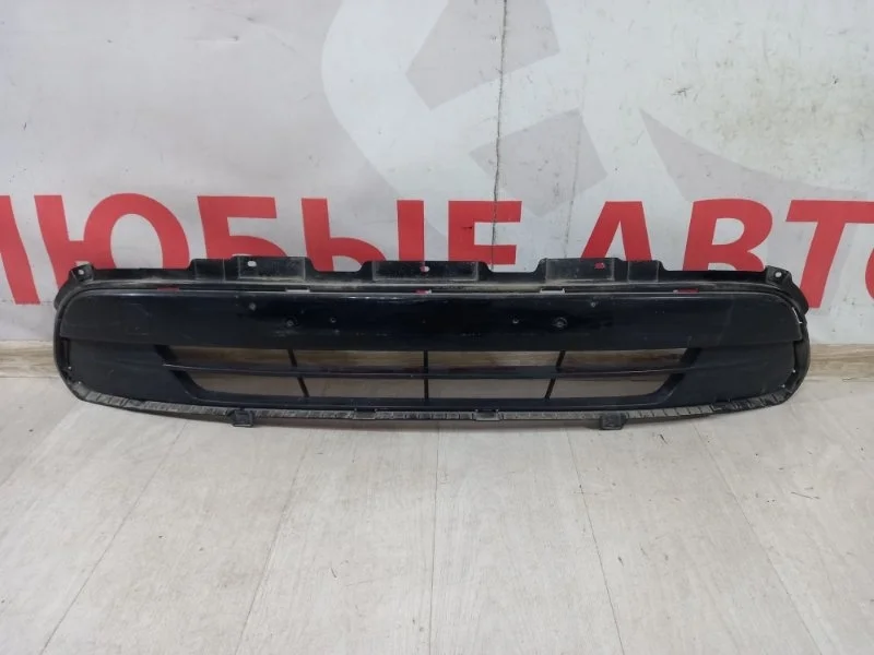 Решетка бампера передняя kia Sorento 3 UM 2014-НВ